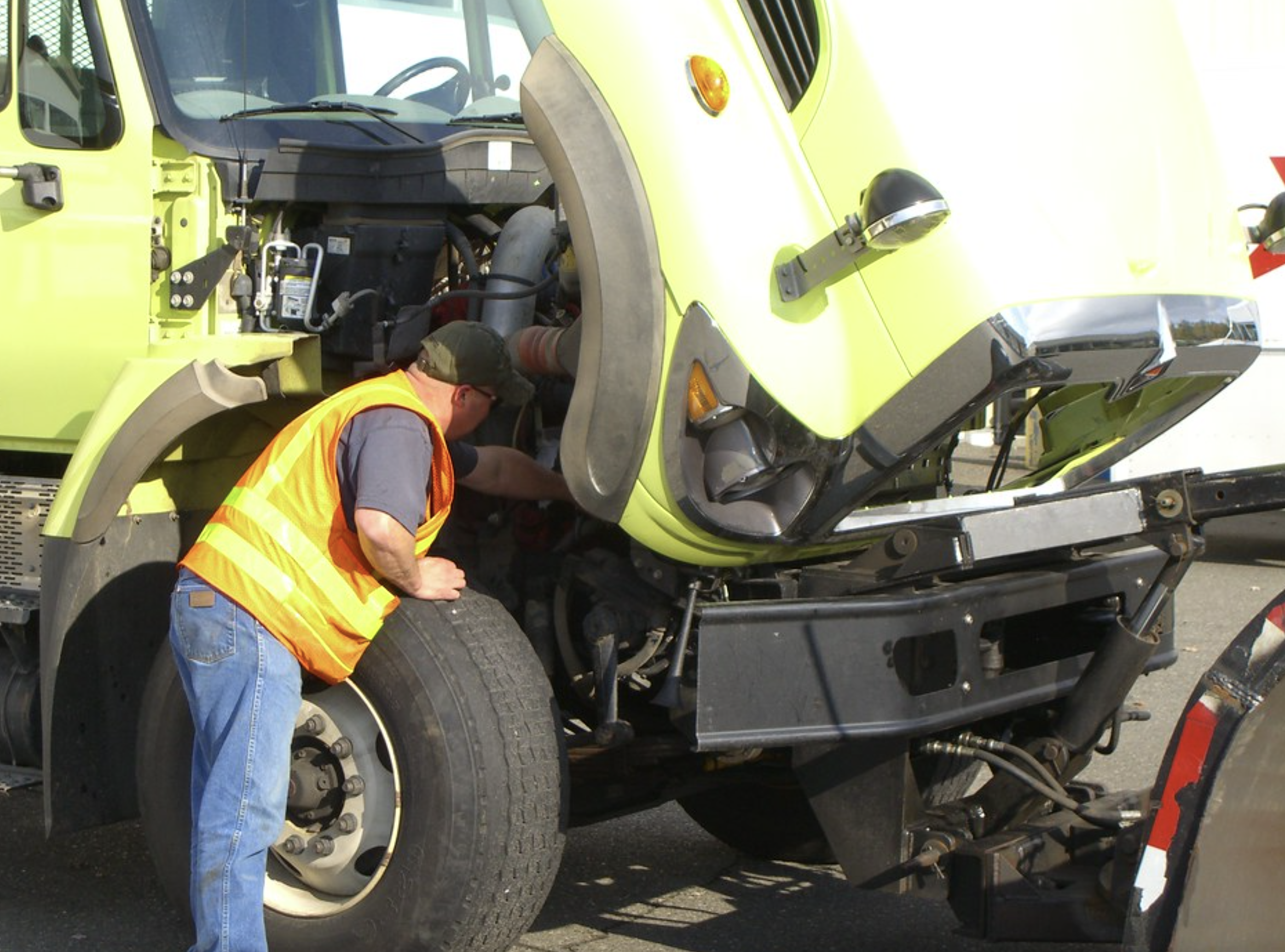 this image shows onsite truck repair in South San Francisco, CA